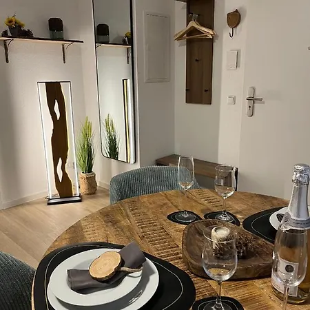 2-zimmer Themen-apartment Im Zentrum, Naehe Oper *